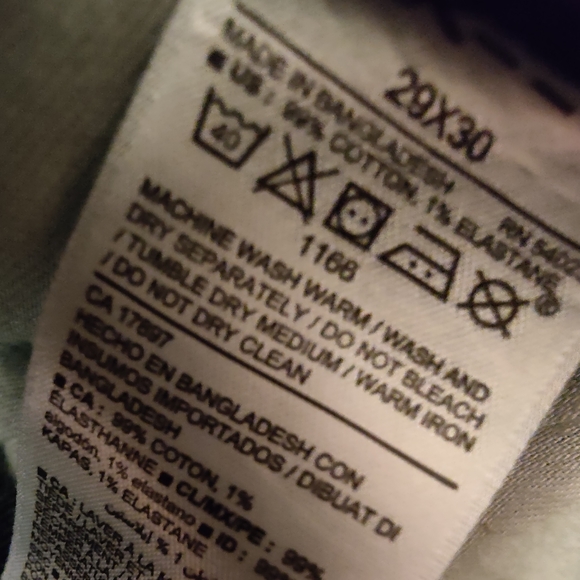 Old Navy Men's Skinny Built in Tough Built in Flex - Picture 6 of 6